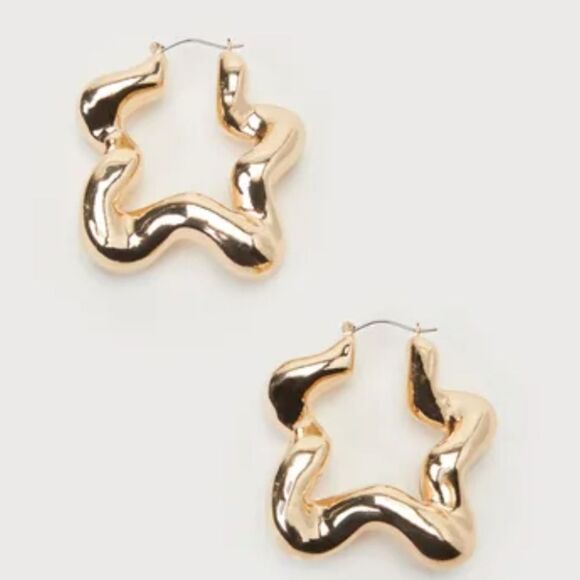 New LULUS Iconic Direction Gold Oversized Wavy Hoop Statement Earrings - Picture 7 of 10